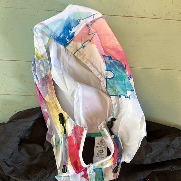 NWT Disney watercolor pullover (XL) and matching shorts (M) - Picture 6 of 14